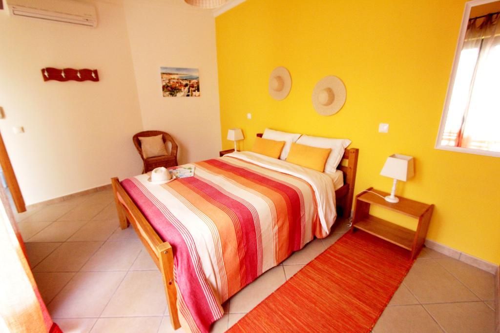 Casa a Sul - Lagos Guesthouses Habitación foto